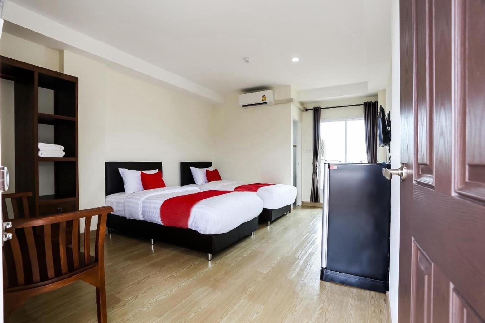 Canary House Rachawong คานารี่ เฮ้าส์ ราชวงศ์ Hotel